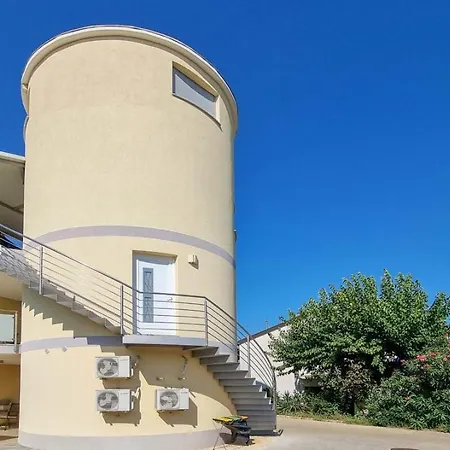 Silos Mare Apartment Novigrad (Istria)